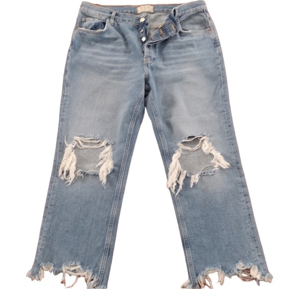 We The Free Maggie straight leg chewed hem. Plus size. - Picture 8 of 10